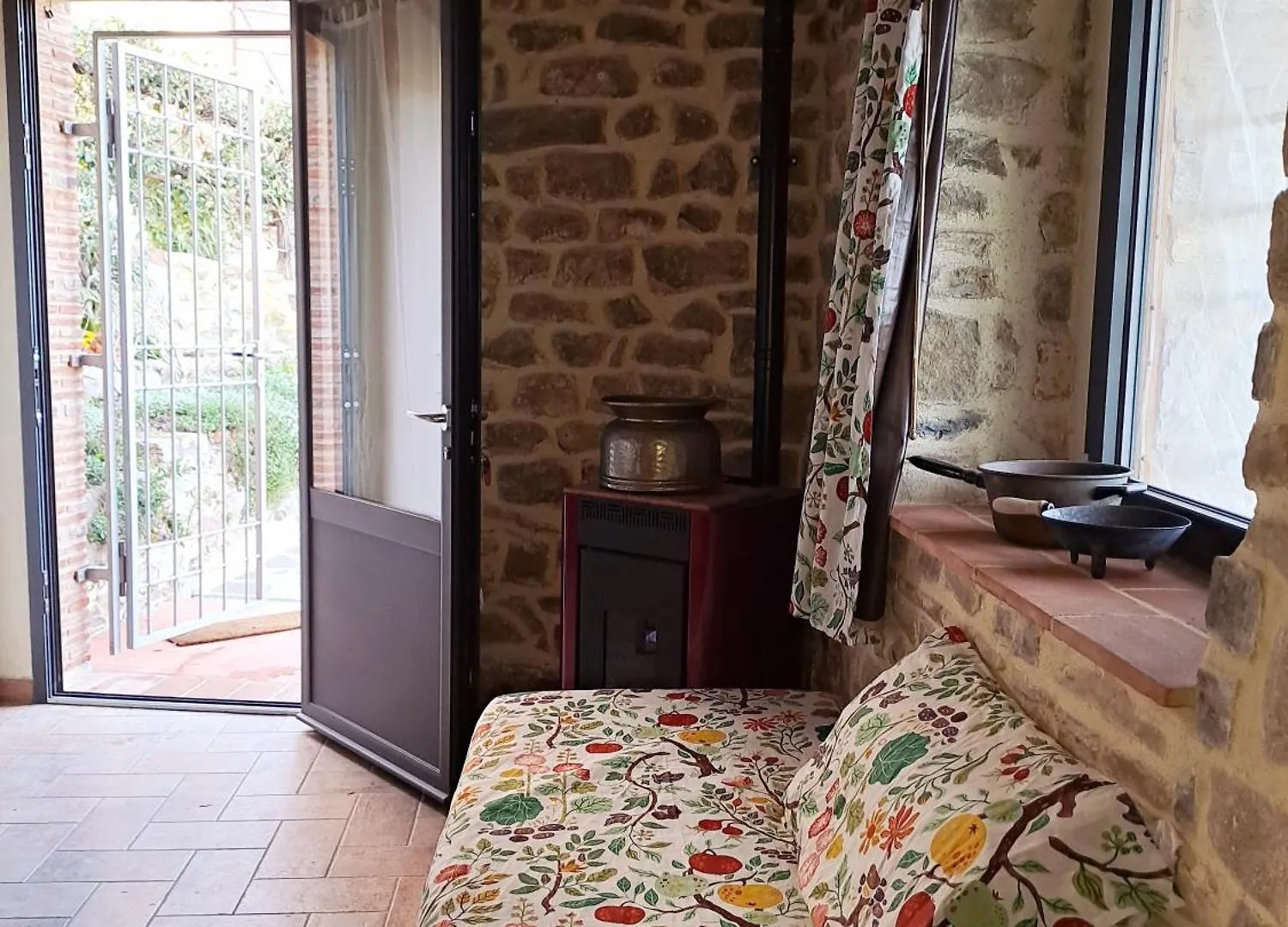 Rustico La Tinaia Villa Montigiano Holiday home